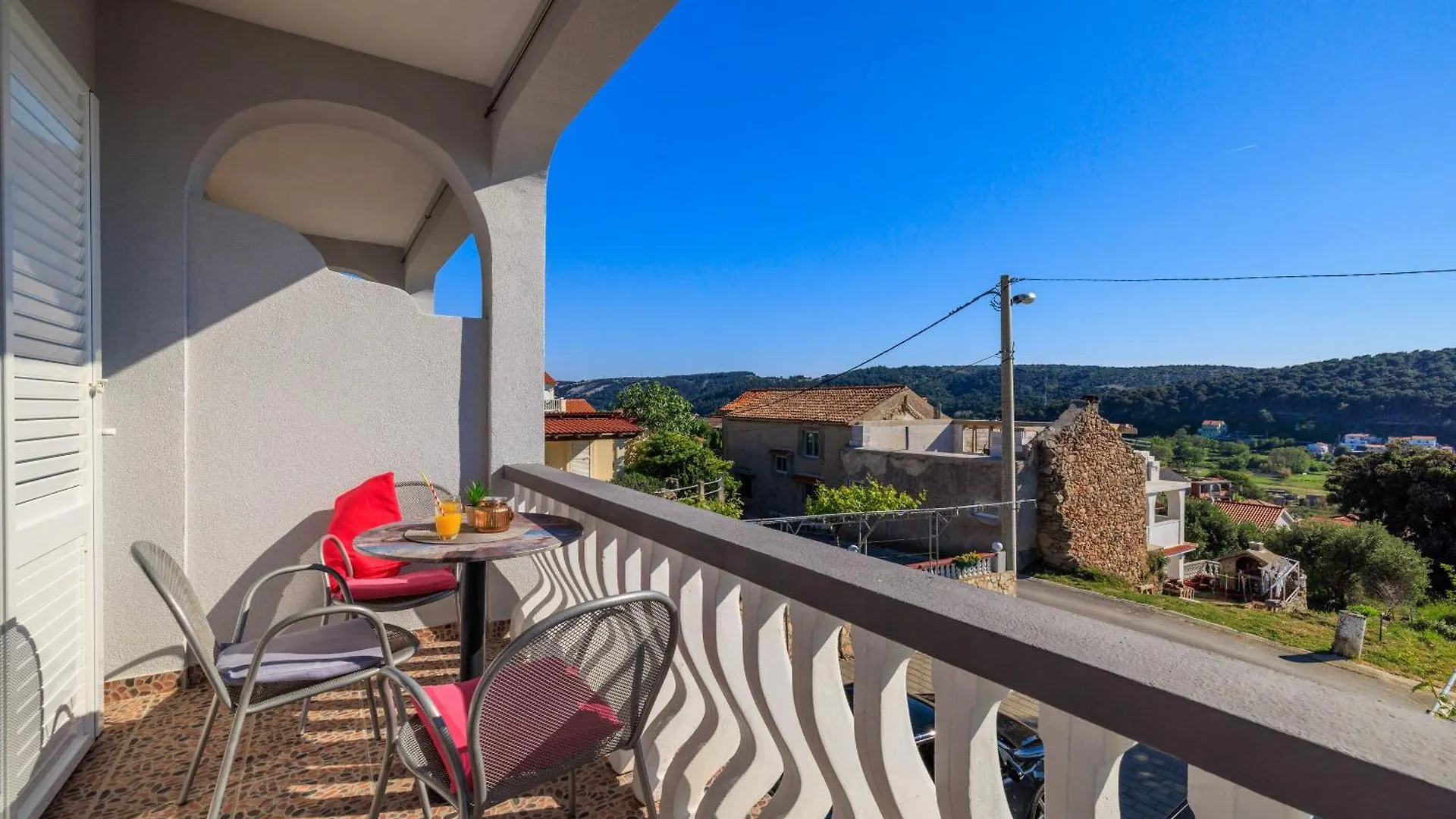 Apartments Klara لوبار كرواتيا