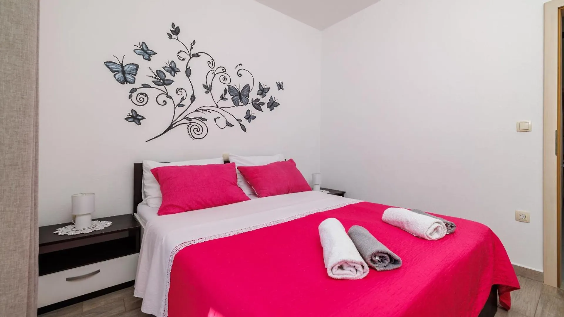 Apartments Klara Lopar