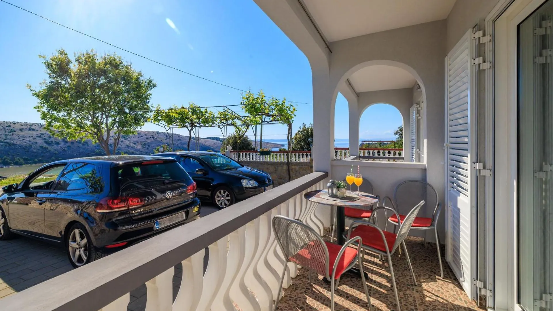 Apartments Klara Lopar